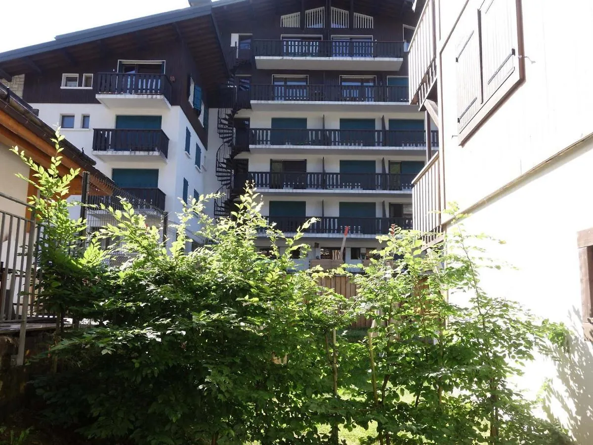 Appartement Au Centre Des Gets, Proche Pistes Et Commerces, Terrasse Et Garage Inclus - Fr-1-623-161 Les Gets Apartment
